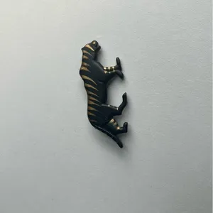 Vintage Tiger Panther Pin Brooch for shirt or scarf. Black Gold thumbnail 3