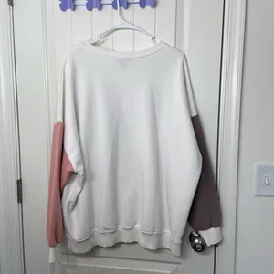 EUC Primark‎ women’s white colored sleeve fleece lined decal crewneck large thumbnail 6