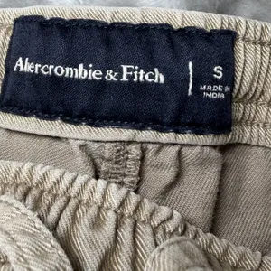 Abercrombie & Fitch Womens Size Small Pull-On Shorts Beige Khaki Drawstring thumbnail 4