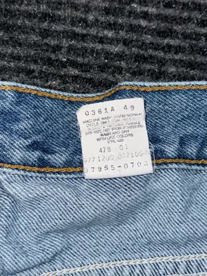 Vintage Y2K Levi’s Relaxed Fit Denim Shorts Women’s 7 / 27 Blue Cotton Jorts thumbnail 5