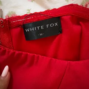 White fox 'Patience' corset top - size M! thumbnail 4