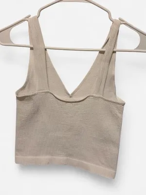 Urban Outfitters White ribbed tank top with scalloped neckline #scalloped #ribbed thumbnail 2