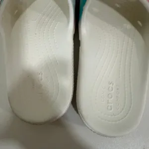 Crocs Tie Dye Slides Womens Size 9 Pastel Rubber Lightweight Mens Size 7 thumbnail 3