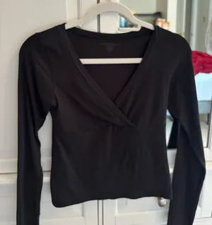 Brandy Melville Amara Top thumbnail 1