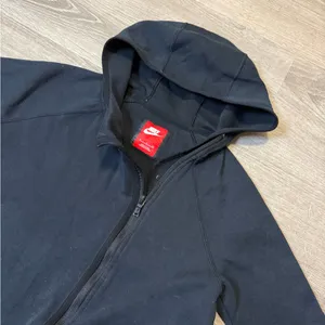 •NIKE• TECH HOODIE thumbnail 3