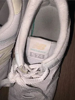 New Balance Sneakers Size 9 Women’s thumbnail 4