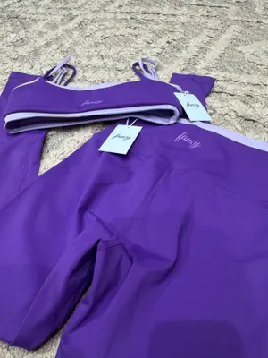 Fancy athletic set  thumbnail 2