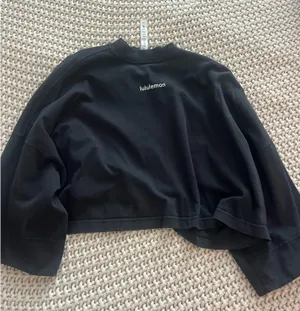 Lululemon black sweater thumbnail 2