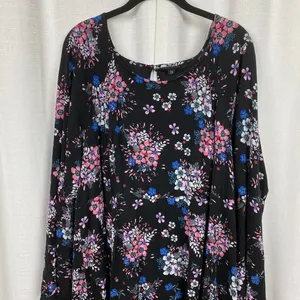 Torrid Black&Pink Floral Challis Mini Dress Sz.24W thumbnail 5