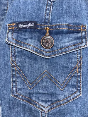 Wrangler Blue Jean Jacket Large 4 Pockets In Front Buttons Have W On Them thumbnail 4