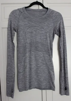 Lululemon Long Sleeve Swiftly Tech thumbnail 1