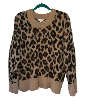 Time and Tru Leopard‎ Print Sweater Large Tan Animal Print Cozy Pullover thumbnail 1