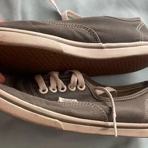 Vans Womens Gray Grey Low Top Tennis Shoes Size 7 Sneakers Used thumbnail 5