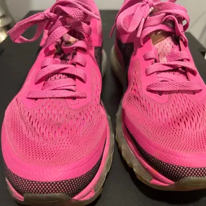 Nike Pink Performance Athletic Shoes with Breathable Mesh thumbnail 1