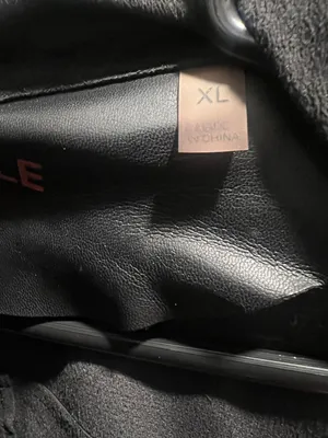 Black Size XL thumbnail 3