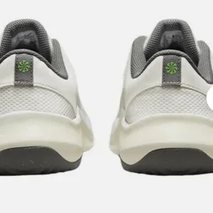 Nike Legend Essential 3 Running Crossfit‎ Shoes - NEW - Size 6. thumbnail 8