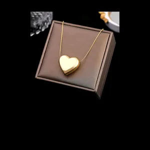 Heart Pendant Necklace Gold thumbnail 2