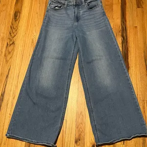 Universal Thread High-Rise Wide-Leg Jeans | Size 12R thumbnail 2