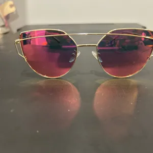 Pink and Gold Aviator Sunglasses with Metal Frames thumbnail 2