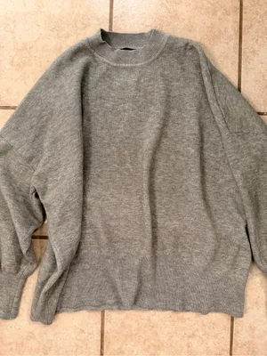 Gray Oversized Sweater Size M thumbnail 2