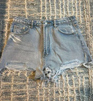 Jean Shorts thumbnail 1
