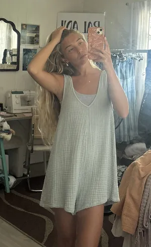 Romper thumbnail 1
