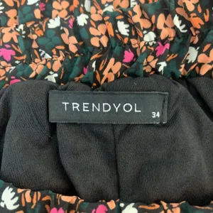 Trendyol Floral‎ Pleated Midi Skirt Green Pink Ditsy Print Elastic Waist Size 34 thumbnail 6