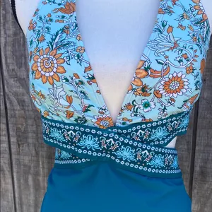 Cupshe Teal Floral Piece Cut Out Plunge Sides Halter One Piece Swimsuit Size L thumbnail 4