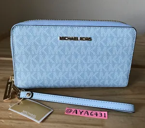 Michael Kors Wallet thumbnail 1
