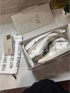 Mid-Star Classic Golden Goose thumbnail 10