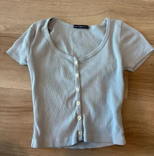 Brandy Melville T-Shirt thumbnail 1