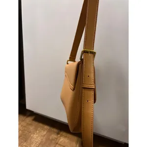 ANTIK KRAFT Vegan leather tan saddle bag thumbnail 3