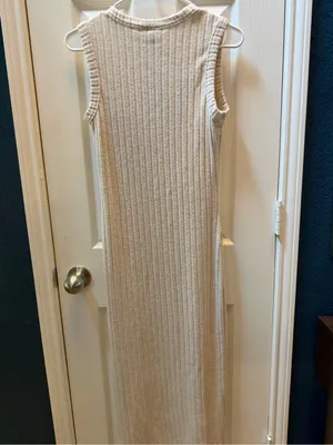 Universal Threads Sleeveless Ribbed Maxi Dress in Cream in XS thumbnail 3