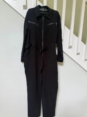Findi Women's Black Long-Sleeve Zip Front Jumpsuit with Waist Tie thumbnail 4