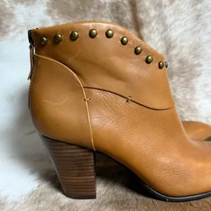 B MAKOWSKY QUINCY‎ LEATHER ANKLE BOOTS Size 8 B45 thumbnail 5