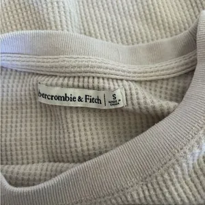 Abercrombie & Fitch Waffle Thermal Long Sleeve Top Small thumbnail 2