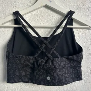 Lululemon Women's Black Patterned Sports Bra thumbnail 4