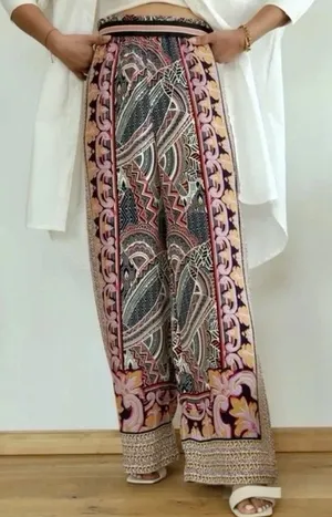Maeve By Anthropologie Rooibos Cropped Wide Leg Pants Boho in Geometric Floral S thumbnail 1