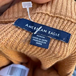 AMERICAN EAGLE TAN VARSITY SWEATER thumbnail 4