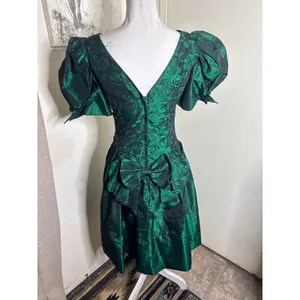 VTG 80s Emerald Green Iridescent Taffeta & Floral Prom Party Dress Whimsigoth thumbnail 5