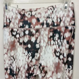Aerie Offline High Rise Crossover Leggings‎ Large White Animal Print 7/8 Length thumbnail 2