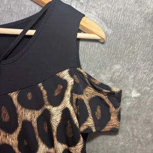 Leopard Print Cold Shoulder Top V-Neck Sz M Mobwife Y2K Safari Chic Glam Keyhole thumbnail 5
