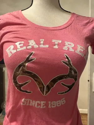 Real tree pink top thumbnail 1