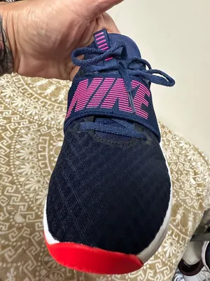 Nike Renew in season Tr9 training Navy and Pink Women's Athletic Sneakers thumbnail 6