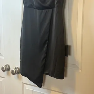 Lulus Black Wrap Mini Dress Surplice Neck Satin Finish Cocktail Party Size M NWT thumbnail 5