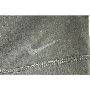Nike Dri-Fit Women's‎ Black Cropped Legging Size M thumbnail 2