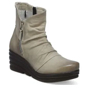 leather Miz Mooz Zuzu wedge booties People Size 36 US 5.5 thumbnail 1