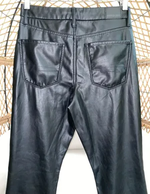 American Eagle Outfitters Womens Black Stretch Vegan Leather Pant Size 6 thumbnail 9