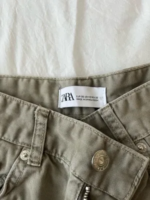 ZARA Mid-Rise TRF Cargo Jeans thumbnail 2