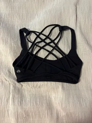 Lululemon Sports Bra thumbnail 2